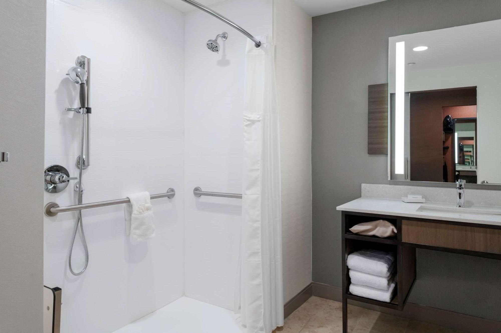 Hilton Garden Inn Chandler Downtown Ngoại thất bức ảnh