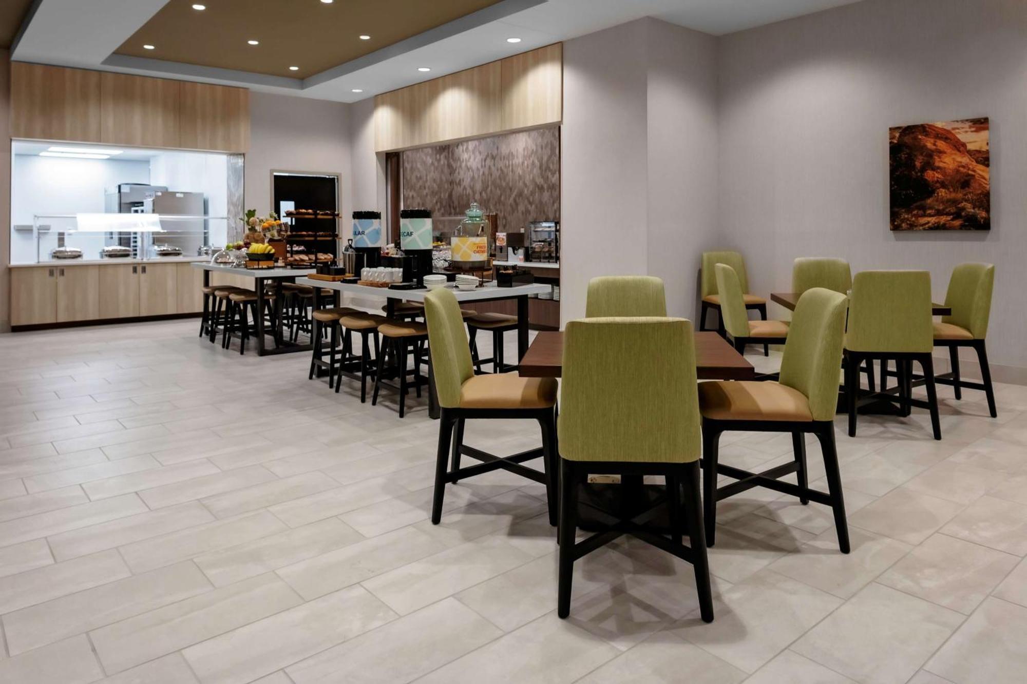 Hilton Garden Inn Chandler Downtown Ngoại thất bức ảnh