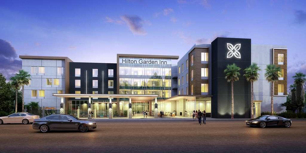 Hilton Garden Inn Chandler Downtown Ngoại thất bức ảnh